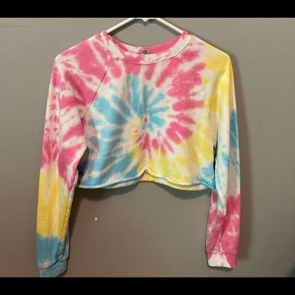 Forever 21 Cropped sweatshirt